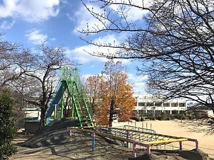 摂津市立別府小学校 徒歩1408m