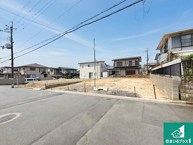 【外観】現在建築中！落ち着いた街並みで新生活を始めることが出来そう！周辺の物件も併せてご紹介させて頂きます！