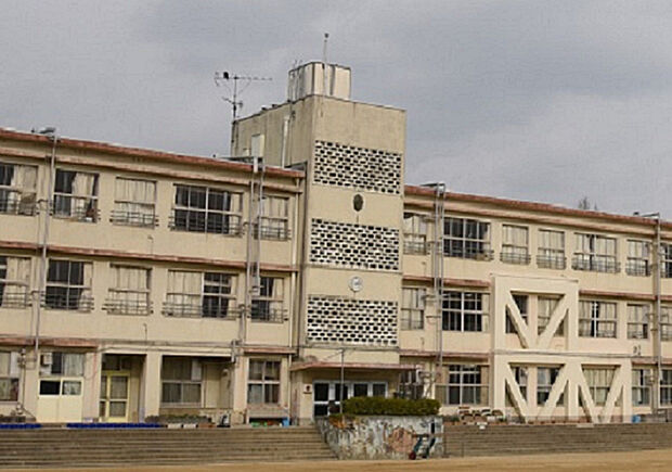 豊中市立上野小学校