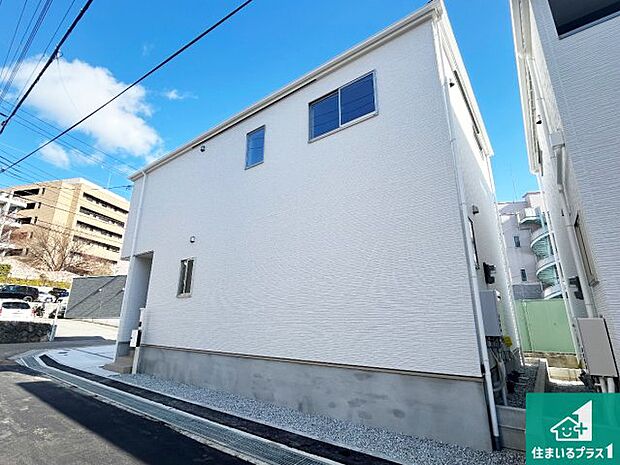 【外観】安心の10年保証！外観を美しく保ち、雨水で汚れを落とします！気になることがありましたら、お気軽にお問い合わせください！