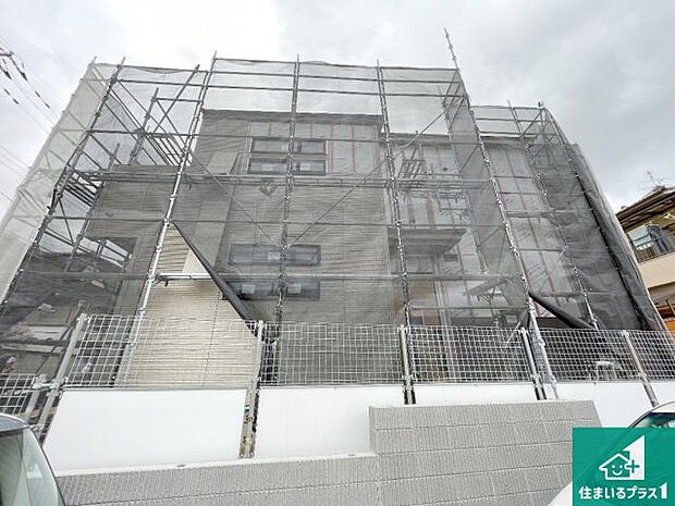 【外観】建築中ですが現地を見ると分かる事もございますので、ぜひ一度現地をご覧ください。