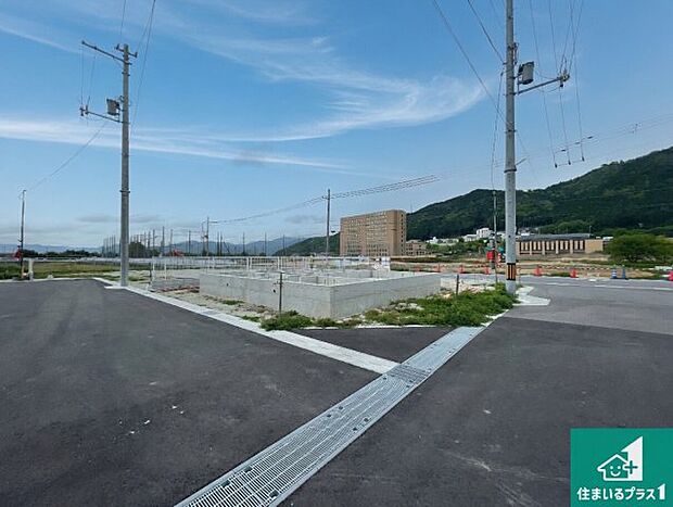 【外観】現在建築中!落ち着いた街並みで新生活を始めることが出来そう!周辺の物件も併せてご紹介させて頂きます!