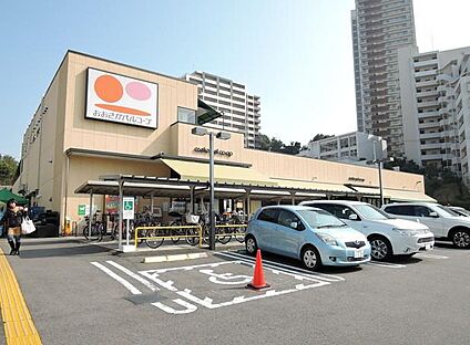 生活協同組合おおさかパルコープ 枚方公園店 徒歩700m
