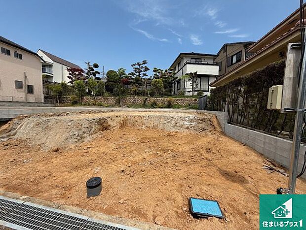 【外観】現在建築中!落ち着いた街並みで新生活を始めることが出来そう!周辺の物件も併せてご紹介させて頂きます!