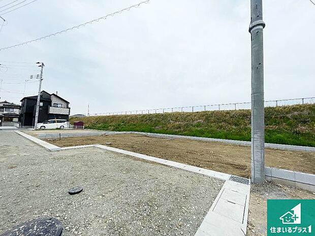 【外観】建築中ですが現地を見ると分かる事もございますので、ぜひ一度現地をご覧ください。