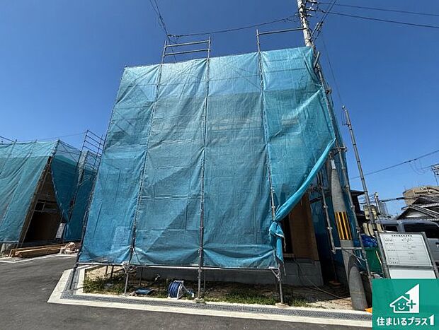 【外観】周辺は落ち着いた街並みの住宅地！子育てがしやすい住環境です！まだ未完成ですが、現地でしかわからない事もございます。是非一度ご覧ください。