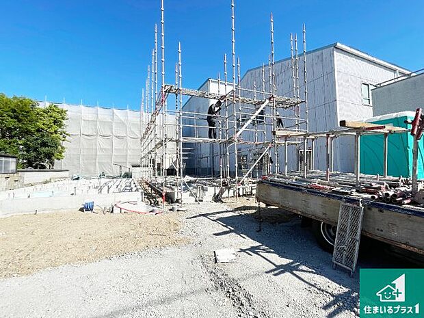 【外観】現在建築中!落ち着いた街並みで新生活を始めることが出来そう!周辺の物件も併せてご紹介させて頂きます!