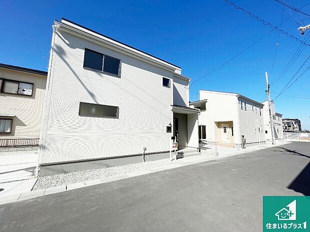 【外観】安心の10年保証!外観を美しく保ち、雨水で汚れを落とします!気になることがありましたら、お気軽にお問い合わせください!