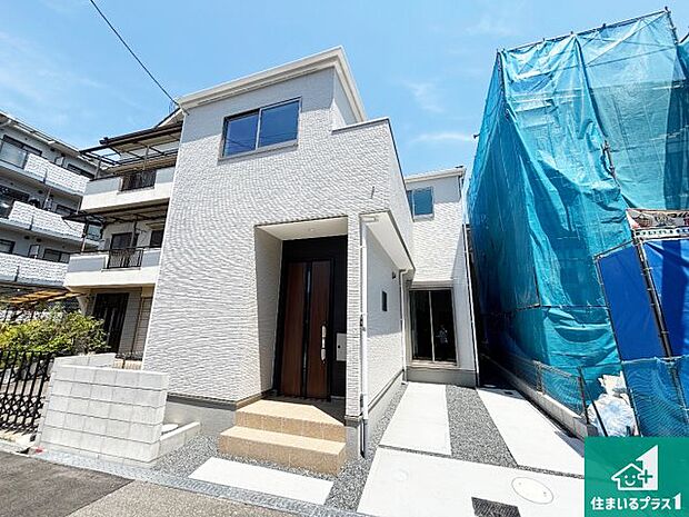 【外観】安心の10年保証！外観を美しく保ち、雨水で汚れを落とします！気になることがありましたら、お気軽にお問い合わせください！