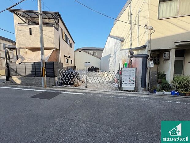 【外観】現在建築中!落ち着いた街並みで新生活を始めることが出来そう!周辺の物件も併せてご紹介させて頂きます!