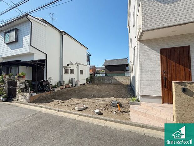 【外観】現在建築中！落ち着いた街並みで新生活を始めることが出来そう！周辺の物件も併せてご紹介させて頂きます！