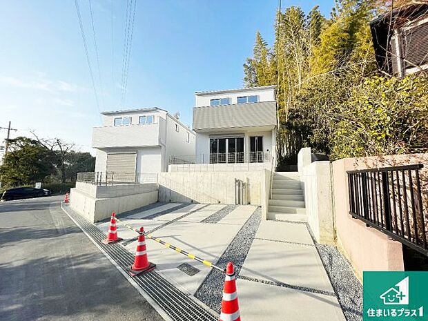 【外観】安心の10年保証！外観を美しく保ち、雨水で汚れを落とします！気になることがありましたら、お気軽にお問い合わせください！