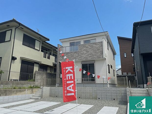 【外観】安心の10年保証!外観を美しく保ち、雨水で汚れを落とします!気になることがありましたら、お気軽にお問い合わせください!