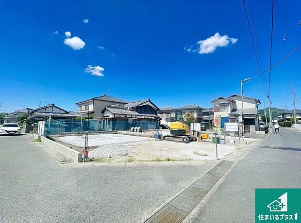 【外観】周辺は落ち着いた街並みの住宅地！子育てがしやすい住環境です！まだ未完成ですが、現地でしかわからない事もございます。是非一度ご覧ください。