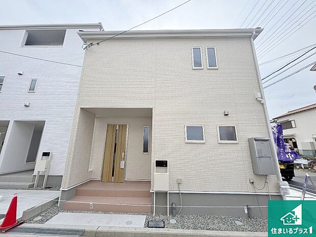 【外観】安心の10年保証！外観を美しく保ち、雨水で汚れを落とします！気になることがありましたら、お気軽にお問い合わせください！