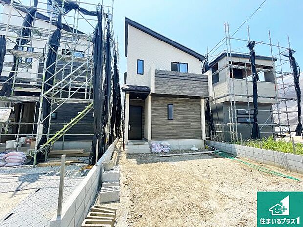 【外観】安心の10年保証!外観を美しく保ち、雨水で汚れを落とします!気になることがありましたら、お気軽にお問い合わせください!