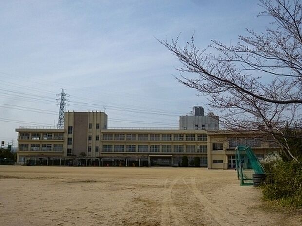 宝塚市立安倉小学校