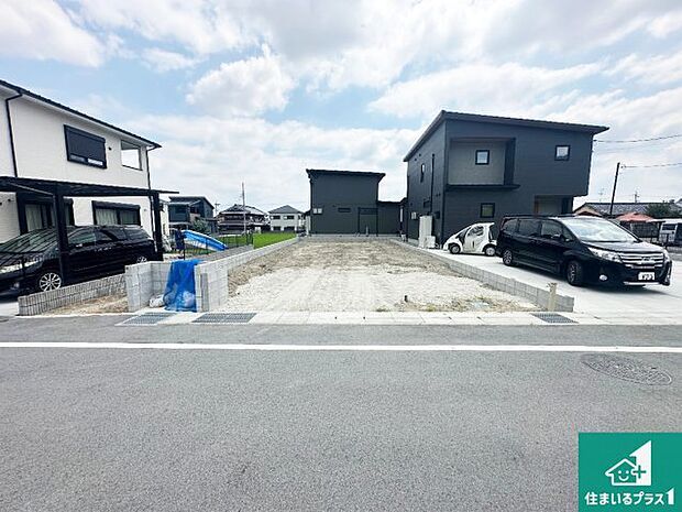 【外観】ご案内の際は現地集合はもちろん、ご自宅の送迎や最寄りの駅迄のお迎え等お気軽にご相談ください。
