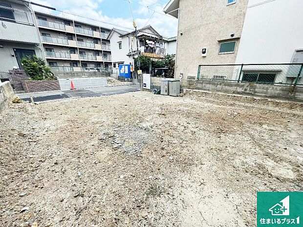 【外観】現在建築中!落ち着いた街並みで新生活を始めることが出来そう!周辺の物件も併せてご紹介させて頂きます!