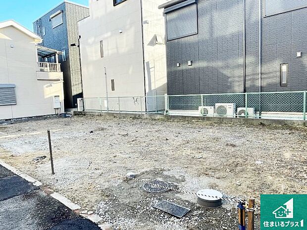 【外観】現在建築中!落ち着いた街並みで新生活を始めることが出来そう!周辺の物件も併せてご紹介させて頂きます!