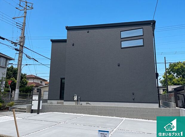 【外観】周辺は落ち着いた街並みの住宅地!子育てがしやすい住環境です!現地でしかわからない事もございます。是非一度ご覧ください。
