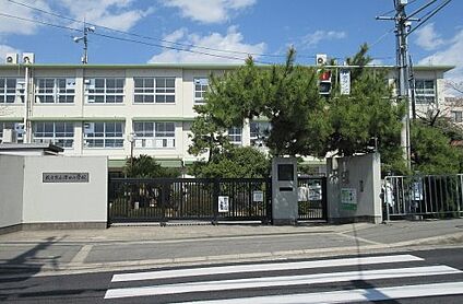 枚方市立津田小学校 徒歩737m