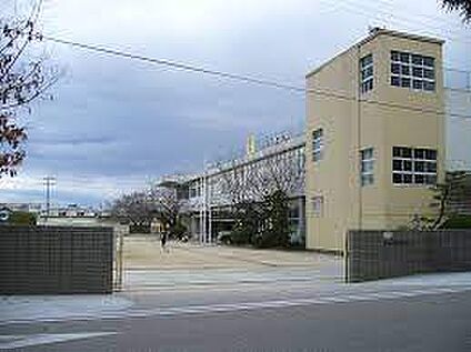 木津川市立相楽小学校 徒歩800m