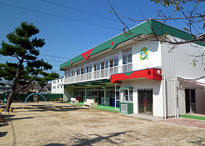 認定こども園諏訪森幼稚園 徒歩880m