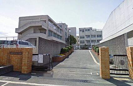 堺市立野田中学校 徒歩560m