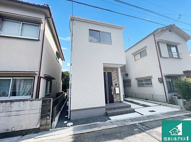 【外観】安心の10年保証！外観を美しく保ち、雨水で汚れを落とします！気になることがありましたら、お気軽にお問い合わせください！