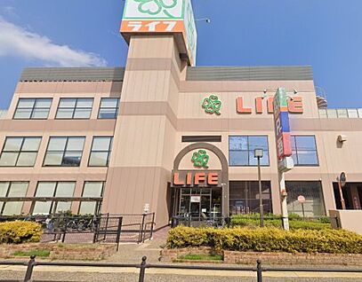 ライフ箕面店 徒歩710m