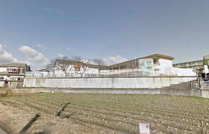 京西保育園 徒歩843m