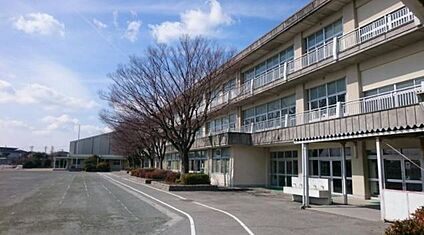 桜井市立桜井中学校 徒歩2513m
