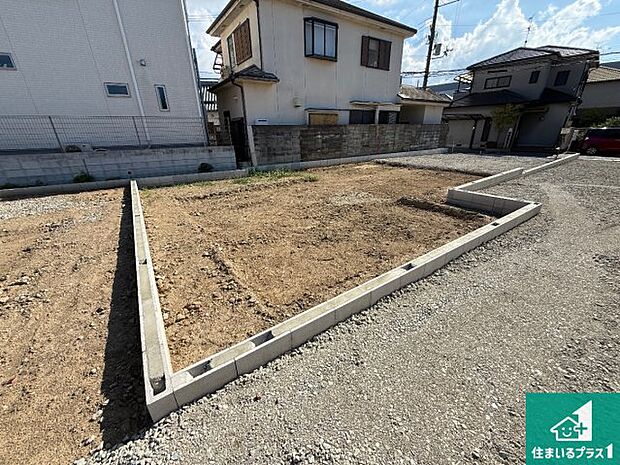 【外観】現在建築中!落ち着いた街並みで新生活を始めることが出来そう!周辺の物件も併せてご紹介させて頂きます!