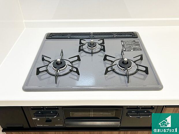 【コンロ】ダブル高火力Siセンサー付きコンロ!3口あるので、まとめて料理をする時も大活躍!