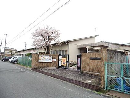 桜井市立桜井西幼稚園 徒歩585m