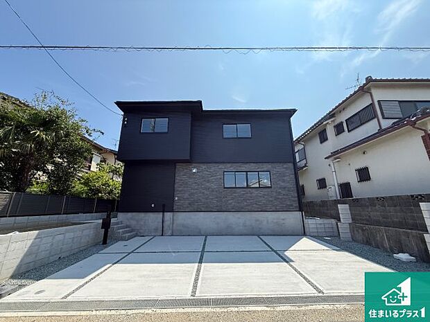 【外観】現在建築中!落ち着いた街並みで新生活を始めることが出来そう!周辺の物件も併せてご紹介させて頂きます!