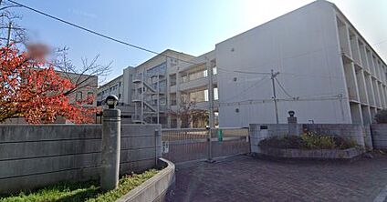 八尾市立大正小学校 徒歩650m