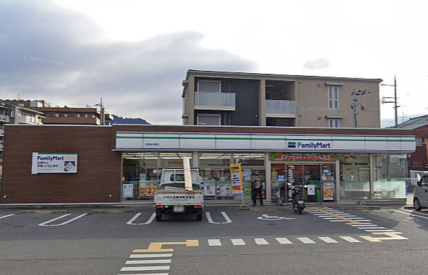 ファミリーマート 奈良紀寺西店