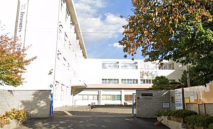 奈良市立三笠中学校 徒歩320m