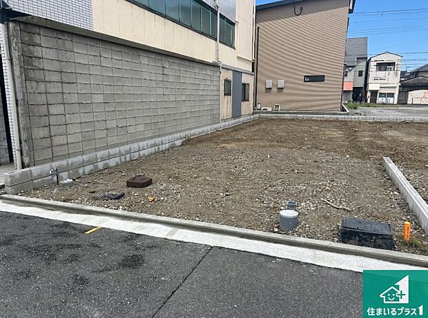 【外観】現在建築中！落ち着いた街並みで新生活を始めることが出来そう！周辺の物件も併せてご紹介させて頂きます！