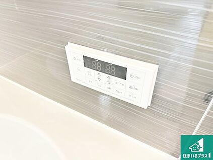 給湯器リモコン（浴室側）