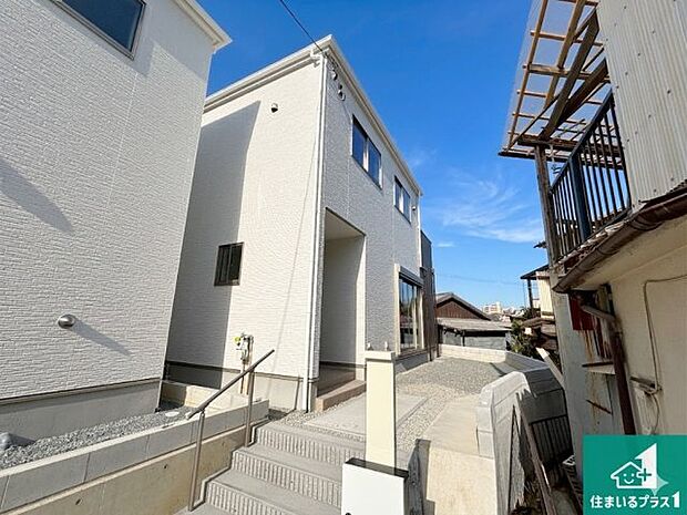 【外観】お客様に長く安心して住んでいだだける事にこだわった家づくり！住んでからのアフターサービスにもしっかりと取り組んでいます！