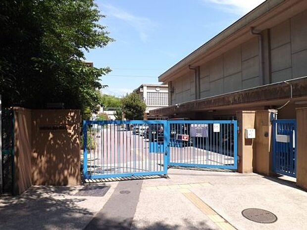 京都市立桃山東小学校