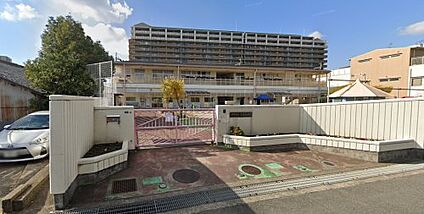 羽曳野市立古市幼稚園 徒歩700m