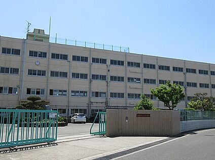 高槻市立冠中学校 徒歩960m
