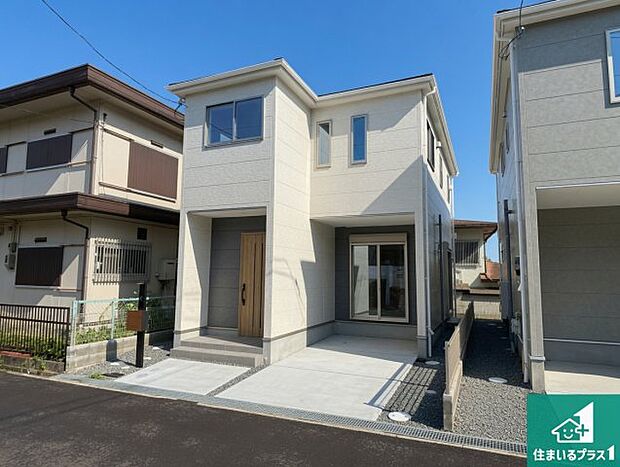 【外観】安心の10年保証!外観を美しく保ち、雨水で汚れを落とします!気になることがありましたら、お気軽にお問い合わせください!