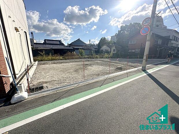 【外観】現在建築中！落ち着いた街並みで新生活を始めることが出来そう！周辺の物件も併せてご紹介させて頂きます！