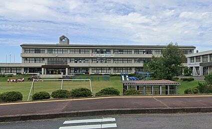 東近江市立蒲生東小学校 徒歩800m