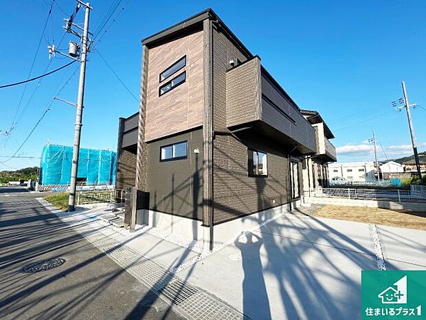 【外観】安心の10年保証!外観を美しく保ち、雨水で汚れを落とします!気になることがありましたら、お気軽にお問い合わせください!